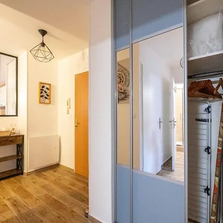 Appartement Disneyland-charmant 8 Personnes-terrasse-gare-parking Montévrain
