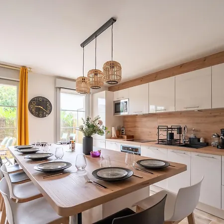 Appartement Disneyland-charmant 8 Personnes-terrasse-gare-parking